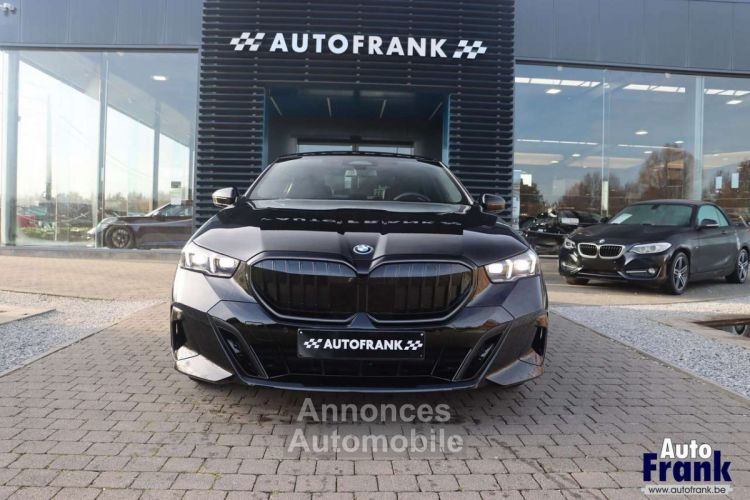 BMW i5 40 M-SPORT TREKHK H&K CAM STUURVRW 19 - <small></small> 61.950 € <small>TTC</small> - #2