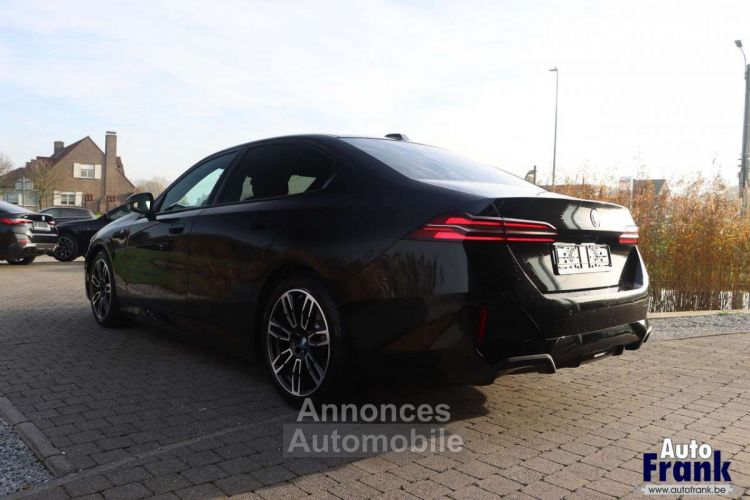 BMW i5 40 M-SPORT TREKHK H&K CAM STUURVRW 19 - <small></small> 61.950 € <small>TTC</small> - #5