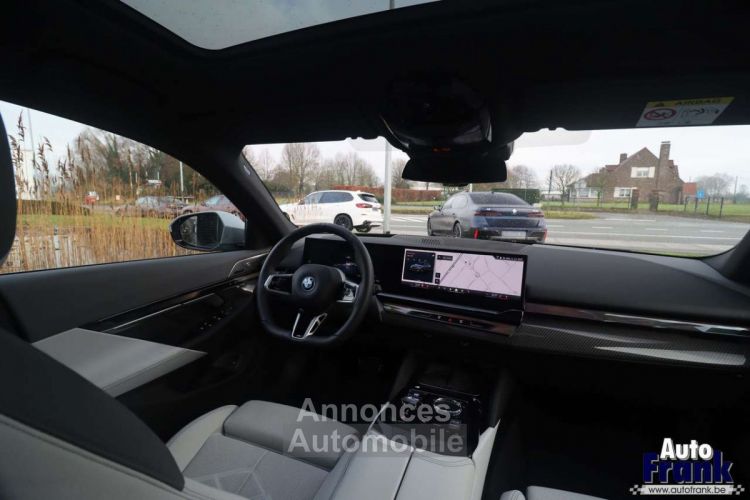 BMW i5 40 TOUR M-SPORT PANO SUSP PRO 360CAM B&W - <small></small> 72.950 € <small>TTC</small> - #27