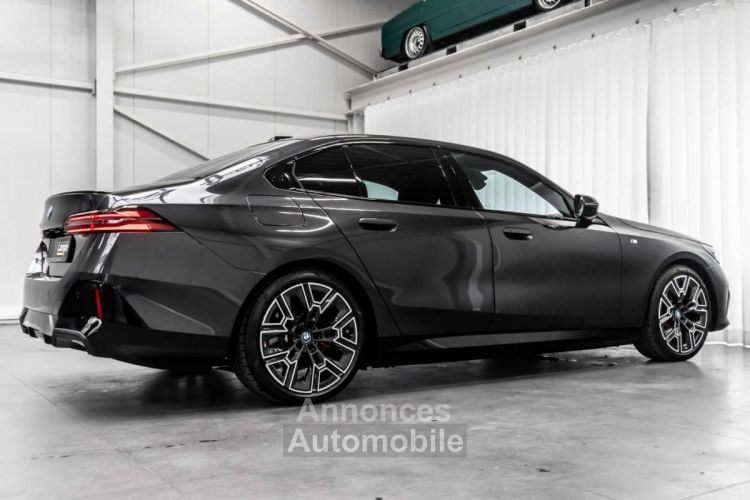 BMW i5 eDrive40 M Sport Pano ACC Trekhaak Shadow Harman - <small></small> 84.990 € <small>TTC</small> - #9