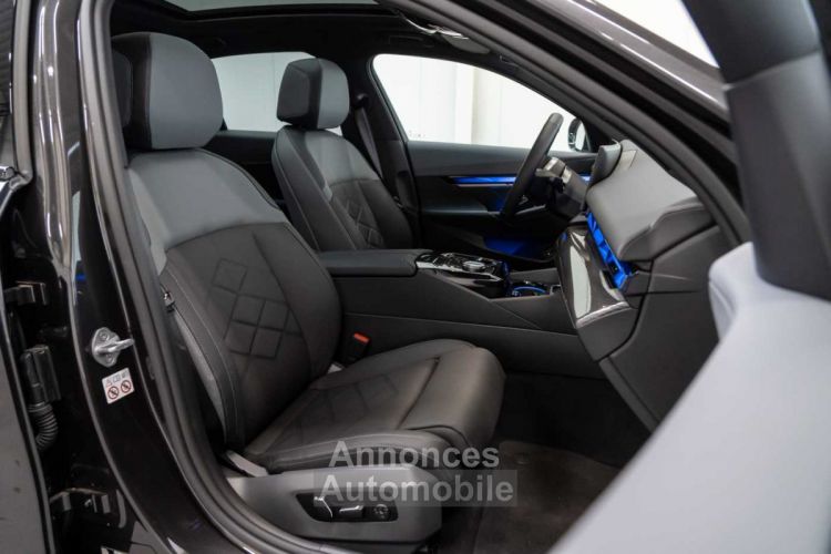 BMW i5 eDrive40 M Sport Pano ACC Trekhaak Shadow Harman - <small></small> 84.990 € <small>TTC</small> - #17