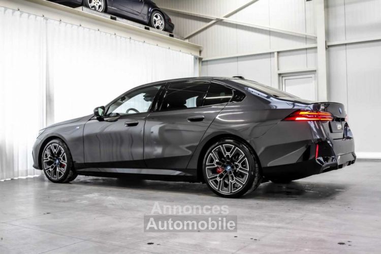 BMW i5 eDrive40 M Sport Trekhaak Pano ACC Shadow Harman - <small></small> 87.990 € <small>TTC</small> - #11