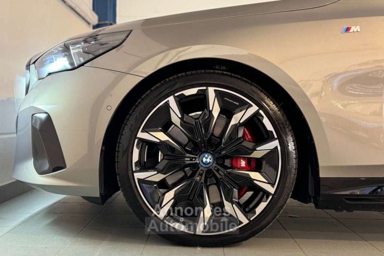 BMW i5 M60 xDrive Touring M Sport Pro-Prof-Comf-Travel - <small></small> 96.900 € <small>TTC</small> - #30