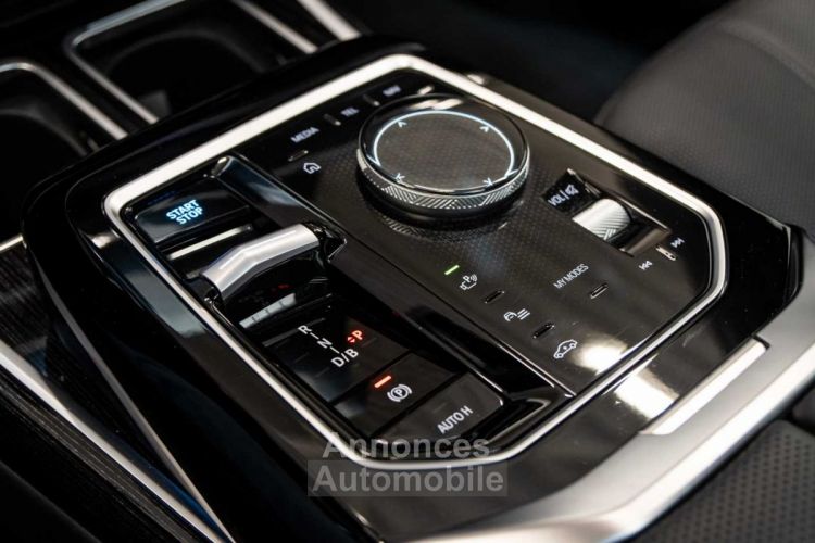 BMW i7 xDrive60 M Sport Executive TV ACC Bowers Crystal - <small></small> 109.990 € <small>TTC</small> - #36