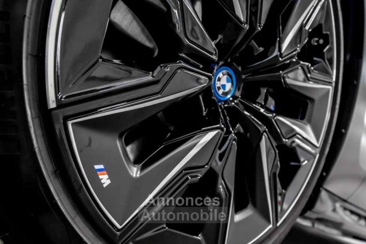 BMW i7 xDrive60 M Sport Massage Bowers SkyLounge ACC HUD - <small></small> 119.990 € <small>TTC</small> - #32
