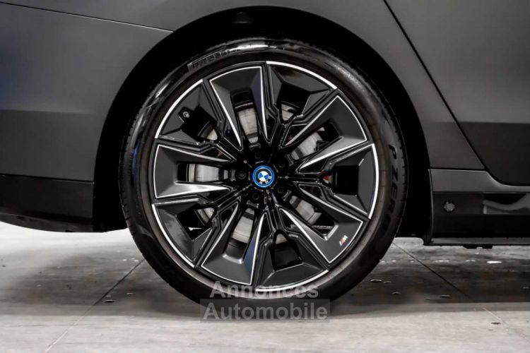 BMW i7 xDrive60 M Sport Massage Bowers SkyLounge ACC HUD - <small></small> 119.990 € <small>TTC</small> - #49