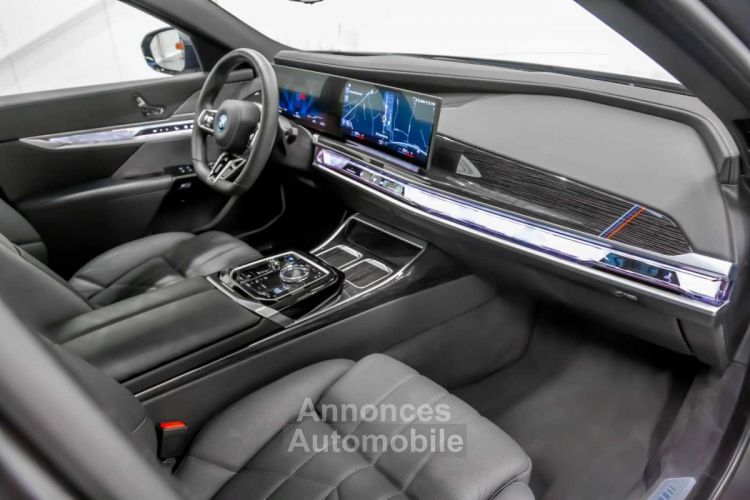 BMW i7 xDrive60 M Sport Massage Bowers SkyLounge ACC HUD - <small></small> 114.990 € <small>TTC</small> - #14