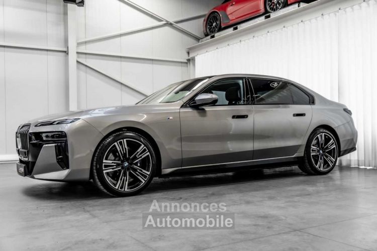 BMW i7 xDrive60 M Sport Pro Massage SkyLounge Bowers ACC - <small></small> 109.990 € <small>TTC</small> - #4