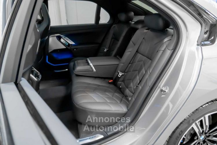 BMW i7 xDrive60 M Sport Pro Massage SkyLounge Bowers ACC - <small></small> 109.990 € <small>TTC</small> - #18