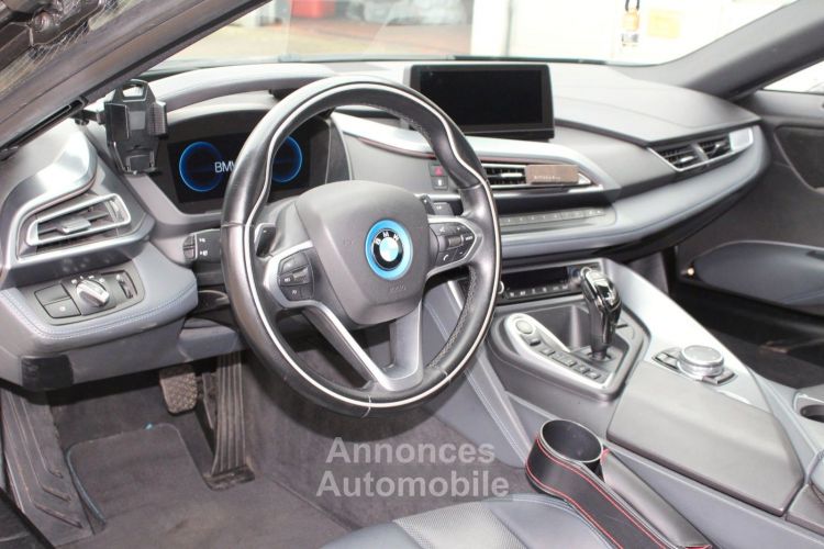 BMW i8 Coupé Pure Impulse caméra 360° affichage tête haute Harman Kardon Garantie 12 mois - <small></small> 73.900 € <small>TTC</small> - #12