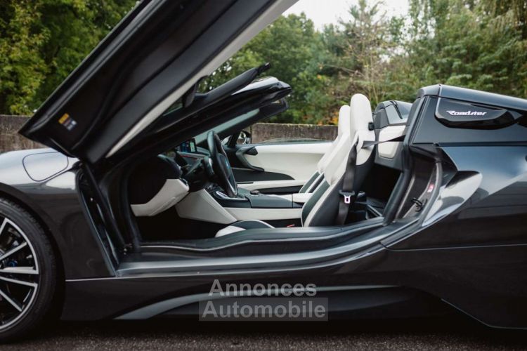 BMW i8 Roadster Vat refundable-Like new - <small></small> 114.900 € <small>TTC</small> - #15