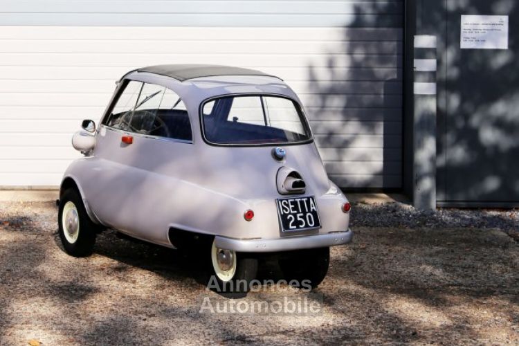 BMW Isetta 247cc 1 cylinder engine producing 12 bhp - <small></small> 28.800 € <small>TTC</small> - #21