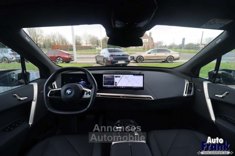 BMW iX 40 M-SPORT VENT+VERW STL +SET WINTR 360CAM - <small></small> 63.950 € <small>TTC</small> - #25