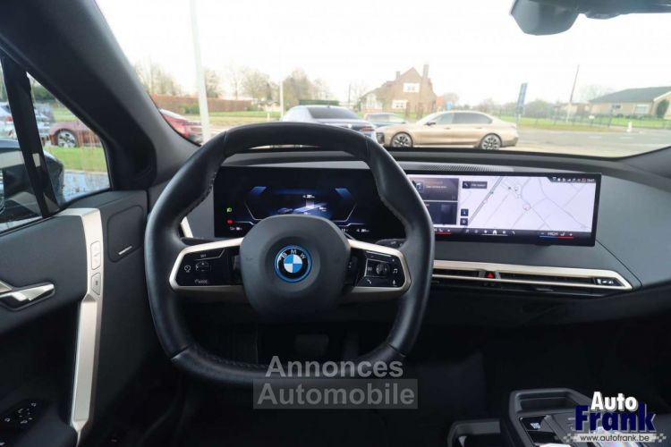 BMW iX 40 M-SPORT VENT+VERW STL +SET WINTR 360CAM - <small></small> 63.950 € <small>TTC</small> - #27