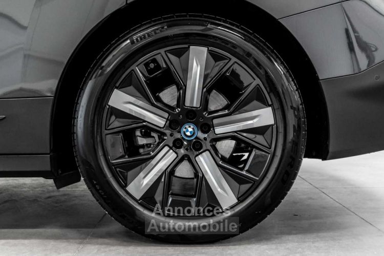BMW iX 40 xDrive Harman Kardon Trekhaak Keyless ACC LED - <small></small> 59.990 € <small>TTC</small> - #49