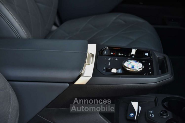 BMW iX 76.6 kWh XDRIVE40 SPORTPACK - <small></small> 59.950 € <small>TTC</small> - #27