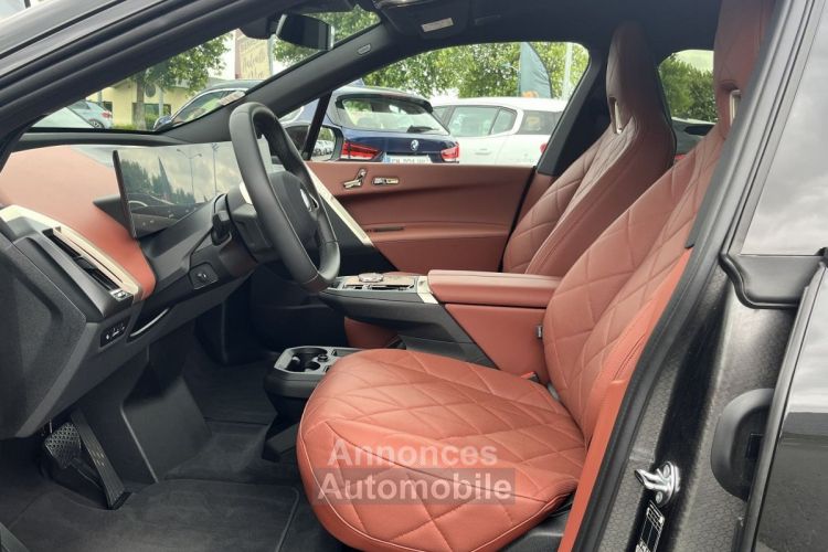 BMW iX (I20) M60 619CH - <small></small> 89.990 € <small>TTC</small> - #17