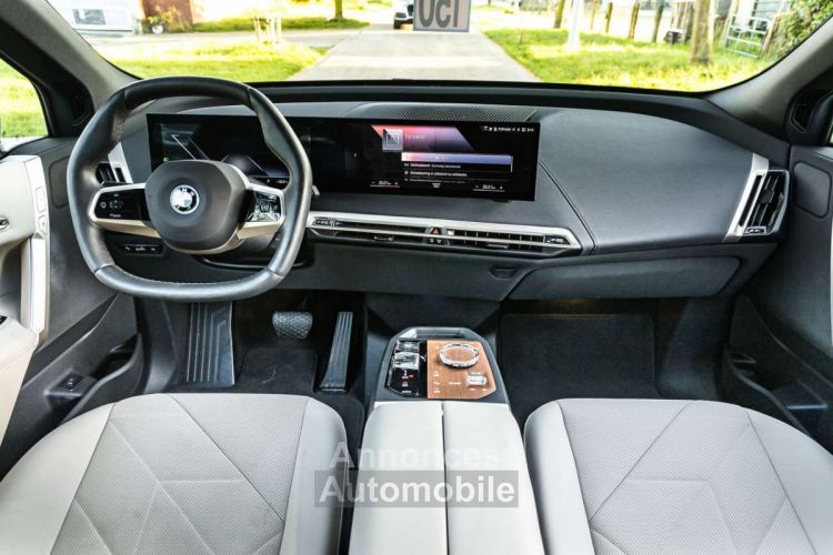 BMW iX xDrive 50 - <small></small> 78.995 € <small>TTC</small> - #26