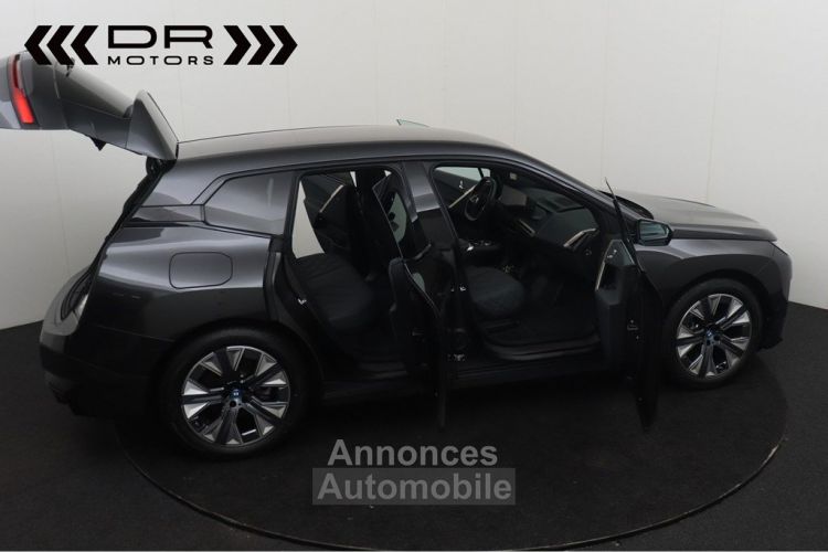 BMW iX xDRIVE 50 EDITION 112KW/h - NAVI SKY LOUNGE HARMAN KARDON - <small></small> 79.995 € <small>TTC</small> - #12