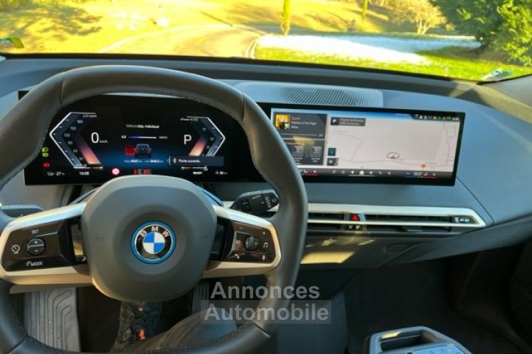 BMW iX xDrive40 326ch 75 kWh - <small></small> 81.999 € <small>TTC</small> - #17