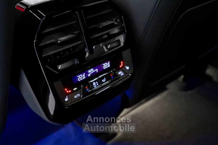 BMW iX xDrive40 Sport Pack Trekh SkyLounge Laser Massage - <small></small> 89.900 € <small>TTC</small> - #42