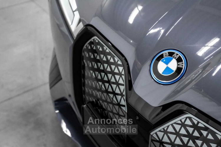 BMW iX xDrive40 Sport Pack Trekh SkyLounge Laser Massage - <small></small> 89.900 € <small>TTC</small> - #46