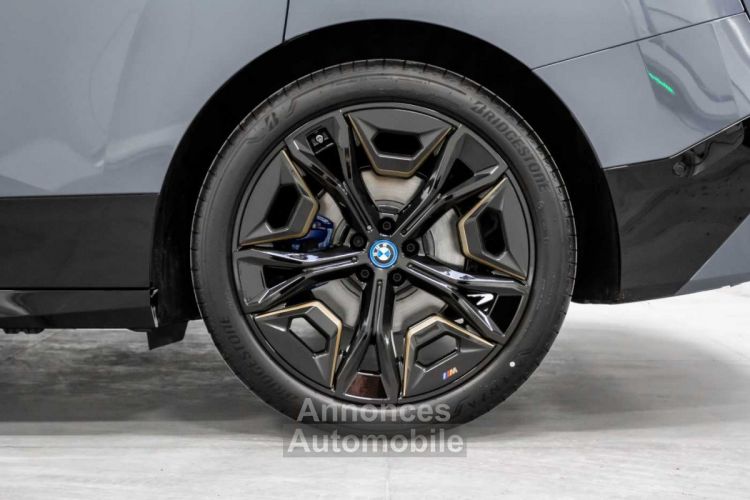 BMW iX xDrive40 Sport Pack Trekh SkyLounge Laser Massage - <small></small> 89.900 € <small>TTC</small> - #48