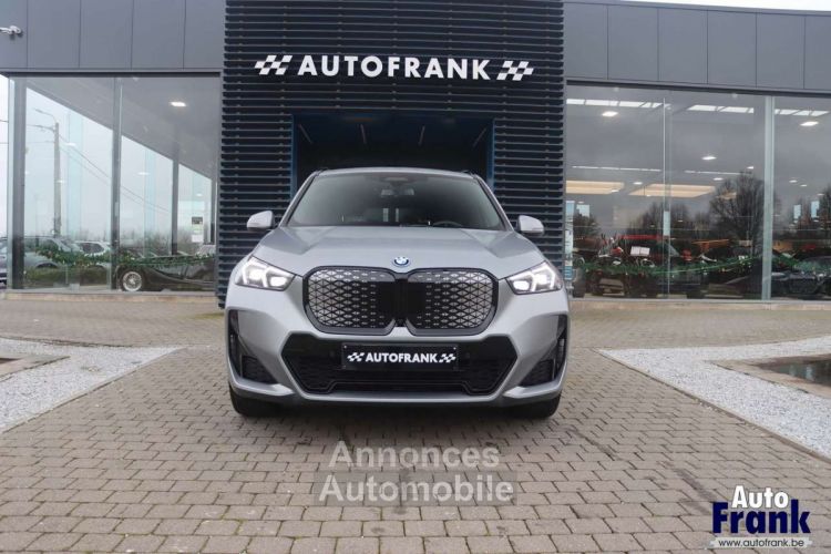 BMW iX1 20 M-SPORT PANO TREKHK 360CAM HUD FULL - <small></small> 54.950 € <small>TTC</small> - #2