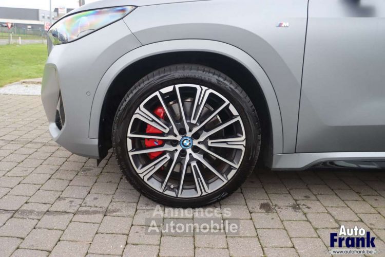 BMW iX1 20 M-SPORT PANO TREKHK 360CAM HUD FULL - <small></small> 54.950 € <small>TTC</small> - #4