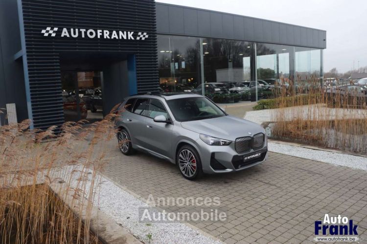 BMW iX1 20 M-SPORT PANO TREKHK 360CAM HUD FULL - <small></small> 54.950 € <small>TTC</small> - #9