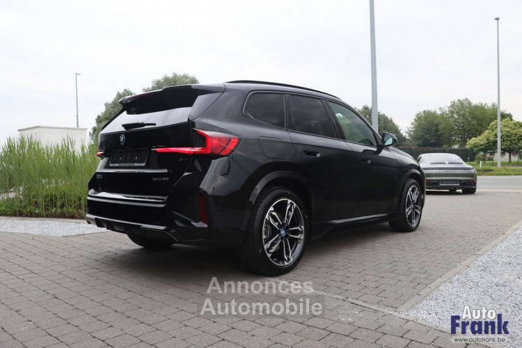 BMW iX1 30 4X4 M-SPORT PANO MEMO 360CAM HUD - <small></small> 54.950 € <small>TTC</small> - #7