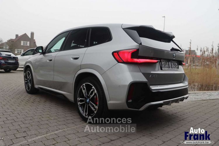 BMW iX1 30 4X4 M-SPORT TREKHK PANO 360CAM MEMO - <small></small> 56.950 € <small>TTC</small> - #5