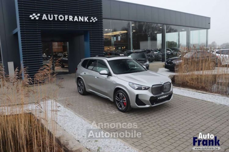 BMW iX1 30 4X4 M-SPORT TREKHK PANO 360CAM MEMO - <small></small> 56.950 € <small>TTC</small> - #9