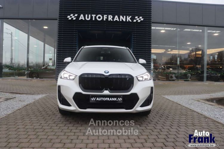 BMW iX1 30 M-SPORT TREKHK 360CAM MEMO HUD 20 - <small></small> 54.950 € <small>TTC</small> - #2