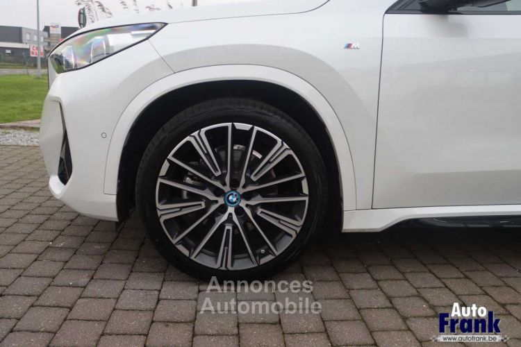 BMW iX1 30 M-SPORT TREKHK 360CAM MEMO HUD 20 - <small></small> 54.950 € <small>TTC</small> - #4