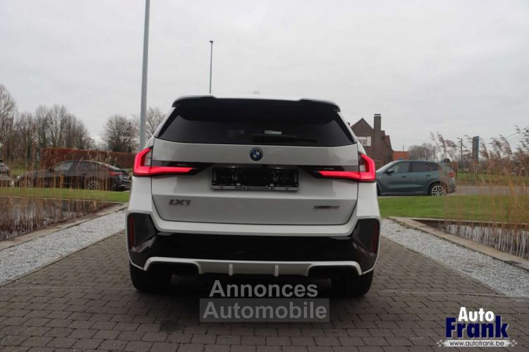 BMW iX1 XDR30 M-SPORT TREKHK MEMO HUD 360CAM - <small></small> 51.950 € <small>TTC</small> - #6