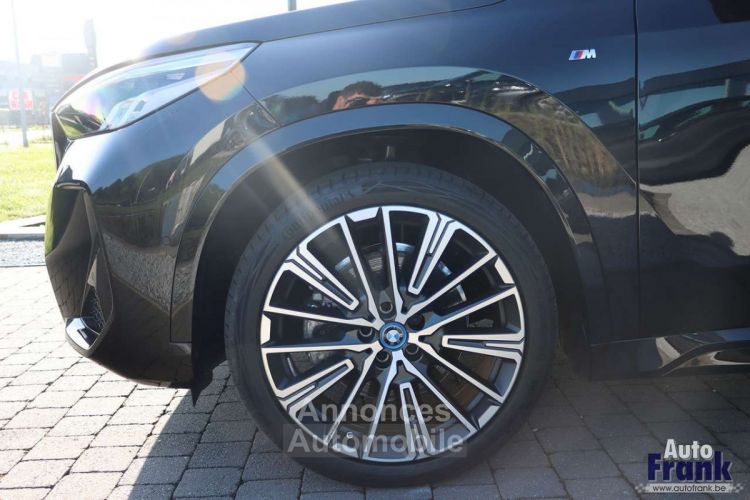BMW iX1 XDRIVE30 M-SPORT PANO H&K TREKHK 20INCH - <small></small> 54.950 € <small>TTC</small> - #4