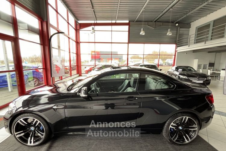 BMW M2 COUPE 3,0 370 DKG7 TOIT PANO OUVRANT GPS CAMERA KEYLESS BI-XENON FULL CUIR CARBON PAS DE MALUS EX - <small></small> 47.990 € <small>TTC</small> - #18