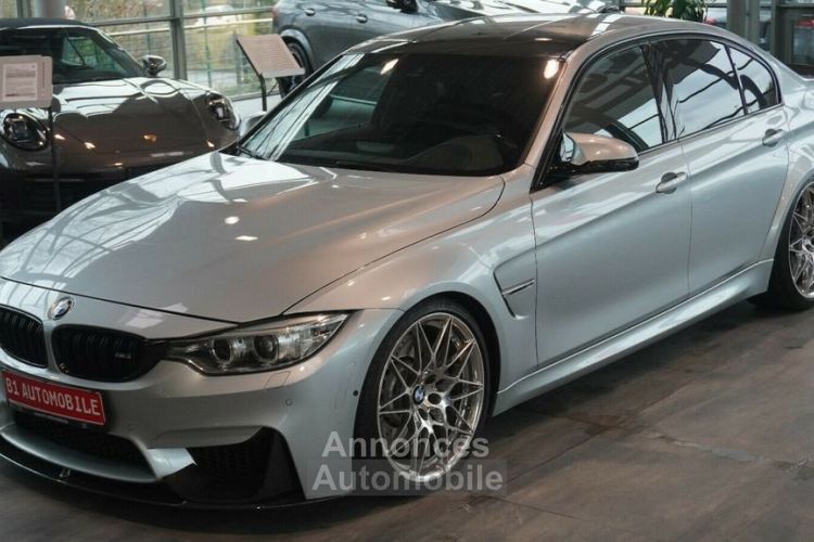 BMW M3 BMW M3 F80 431 CARBON*HKardon*XENON*LED*360°*JA 19 Compét.* Toit Carbon* Garantie 12 Mois - <small></small> 53.790 € <small>TTC</small> - #1