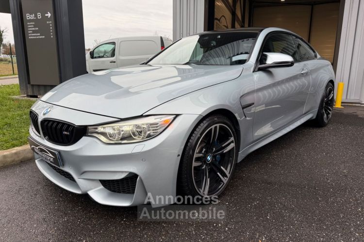 BMW M4 (F82) Coupé 3.0i 431ch DKG7 Française Entretien JA 19 M Volant Performance Caméra 270° Tête Haute HarmanKardon Inserts Carbone Toit Cuir électrique - <small></small> 42.990 € <small>TTC</small> - #1