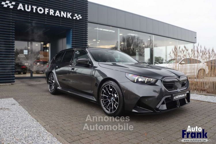 BMW M5 TOURING 360CAM PANO CARBON DRIV PRO B&W - <small></small> 164.950 € <small>TTC</small> - #1