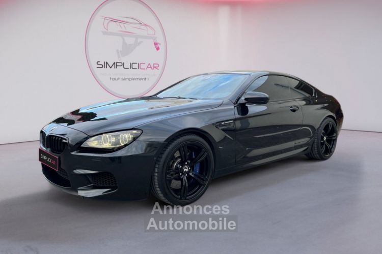 BMW M6 COUPE F13 M DKG/SUIVI COMPLET/FULL OPTIONS/FULL BLACK/PACK CARBONE INTERIEUR/GARANTIE - <small></small> 47.500 € <small>TTC</small> - #4