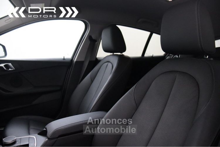 BMW Série 1 116 dA ADVANTAGE BUSINESS - NAVI DAB MIRROR LINK LEDER LIVE COCKPIT PLUS 17.700km!!! - <small></small> 28.495 € <small>TTC</small> - #39