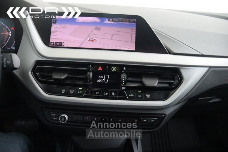 BMW Série 1 116 dA ADVANTAGE BUSINESS - NAVI DAB MIRROR LINK LEDER LIVE COCKPIT PLUS 17.700km!!! - <small></small> 27.995 € <small>TTC</small> - #17