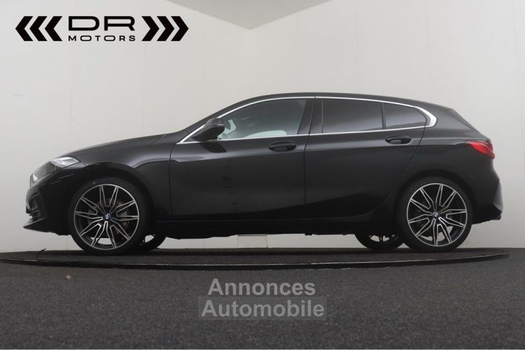 BMW Série 1 116 dA ADVANTAGE BUSINESS - NAVI LEDER 8.605km!! - <small></small> 28.995 € <small>TTC</small> - #3