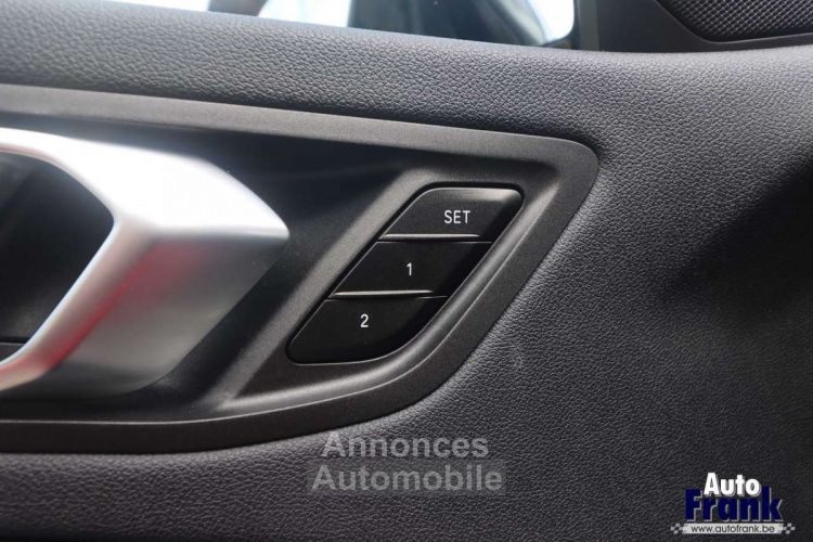 BMW Série 1 118 I AUT SPORTLINE MEMO CAM NAVI KEYLESS - <small></small> 28.950 € <small>TTC</small> - #22