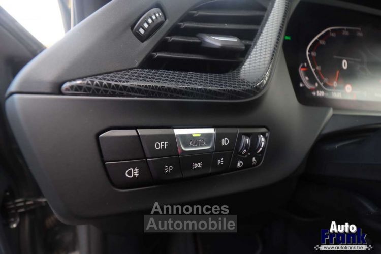 BMW Série 1 118 I AUT SPORTLINE MEMO CAM NAVI KEYLESS - <small></small> 28.950 € <small>TTC</small> - #30