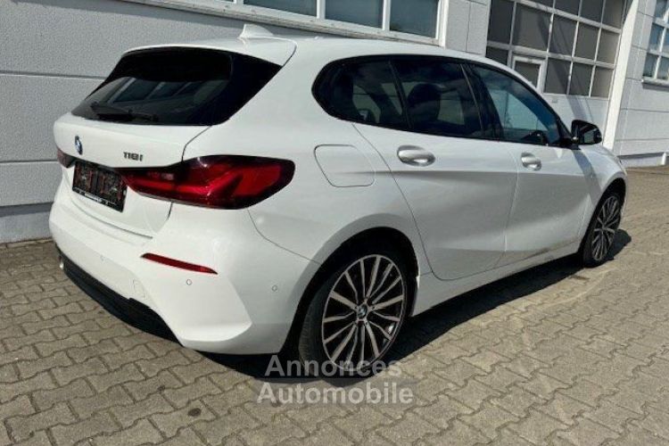 BMW Série 1 118i Sport Line DAB LED WLAN RFK Tempomat - <small></small> 25.800 € <small>TTC</small> - #5