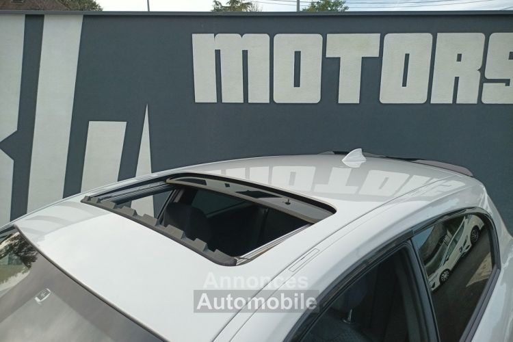 BMW Série 1 135I 326CH 3.0L PROPULSION BVA TOIT OUVRANT MILLTEK - <small></small> 29.990 € <small>TTC</small> - #17