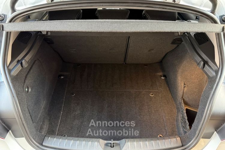 BMW Série 1 (F20) LCI 120dA 190ch UrbanChic BVA8 5p Entretien 100% Nav PRO JA 18 Volant M LED BVA Sport avec palettes Vitres et lunette AR surteintées Radar AV+AR - <small></small> 17.990 € <small>TTC</small> - #5